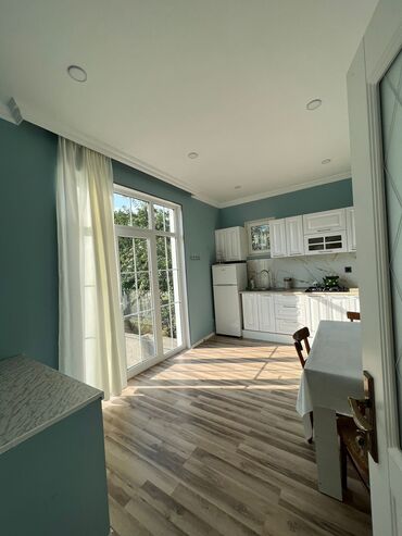 Günlük kirayə evlər: 200 kv. m, 3 otaqlı, İnternet, İşıq, Telefon — 5