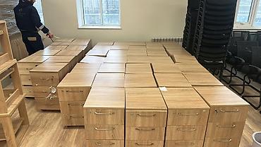 Ofis dəst mebeli: Ofis mebeli Qiymet razilasma yolu ile . Tek tek ve cem halda satis — 17