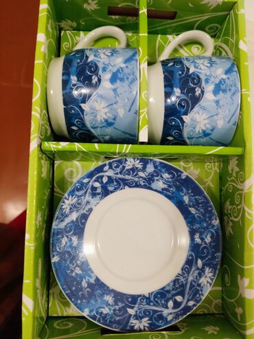 тарелка посуда: Кружки с тарелкой 2 пара,новая