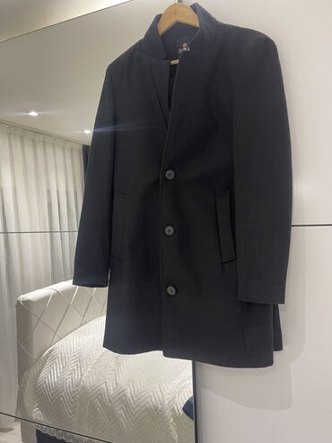 kaputi novi pazar: Coat, M (EU 50), color - Black