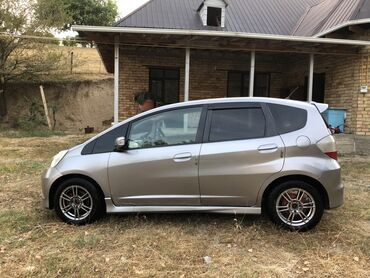 Honda: Honda Fit: 2008 г., 1.5 л, Автомат, Бензин, Хэтчбэк — 4