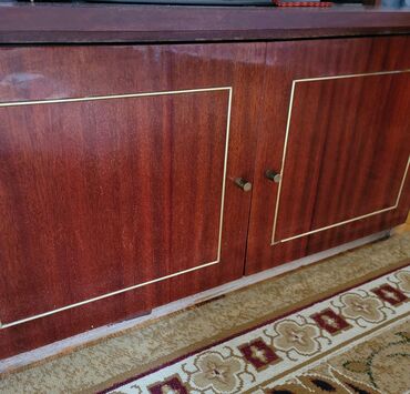 Qonaq otağı dəstləri: İşlənmiş, Dolab, Servant, Almaniya — 6