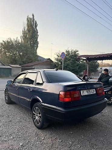 Продажа авто: Volkswagen Passat: 1993 г., 1.8 л, Механика, Бензин, Седан — 4