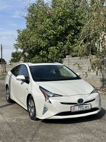 Toyota: Toyota Prius: 2018 г., 1.8 л, Вариатор, Гибрид, Хэтчбэк