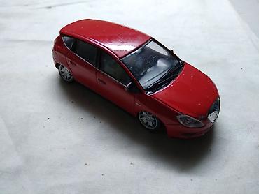 Umetnost i kolekcionarstvo: Welly Lancia Delta,oko 1:43(10 cm.) China,malo izgreban,osteceno — 1