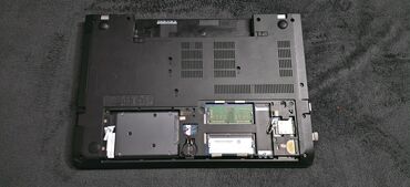 Lenovo: Intel Core i5, 15.6 " — 10