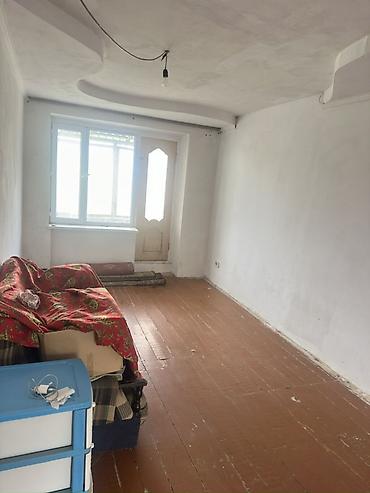 3 к: Продаю 3ком кв. КВ находится Аламудунский район село грозд подробнее — 3