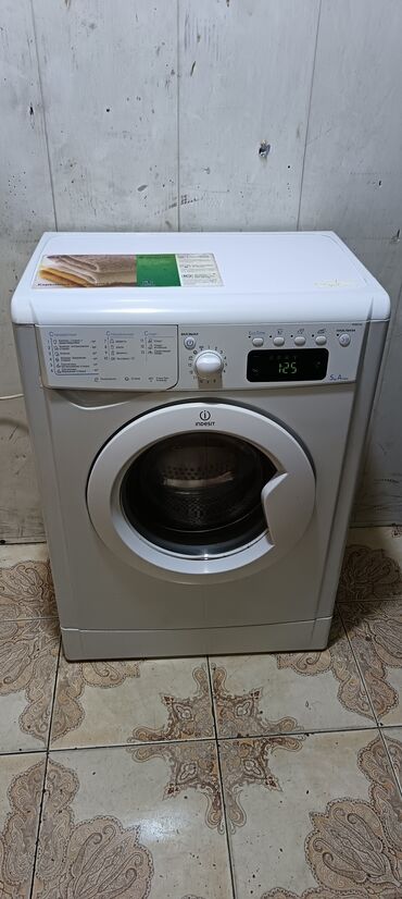 qas almaq ucun aparat: Стиральная машина Indesit, 5 кг, Б/у, Автомат, Есть сушка, Платная доставка