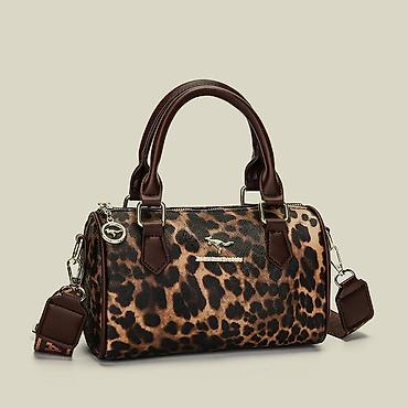 Клатчи: Белая женская сумка-клатч с геометрической стёжкой и декоративной — 11