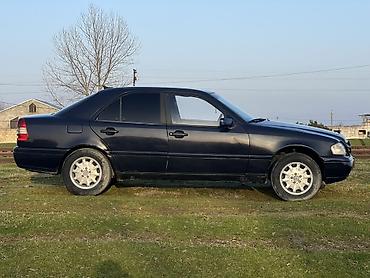 Mercedes-Benz: Mercedes-Benz C-Class: 1.8 l | 1983 il Sedan — 2