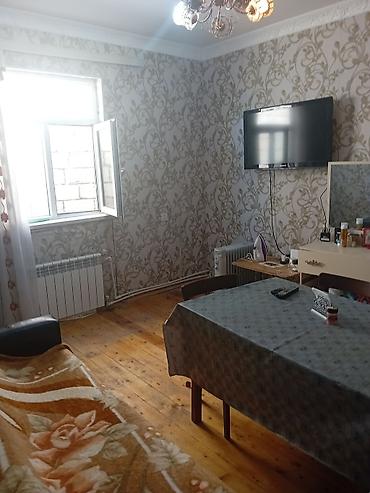 demir qaraj satilir: 2 otaqlı, 43 kv. m, Orta təmir — 10