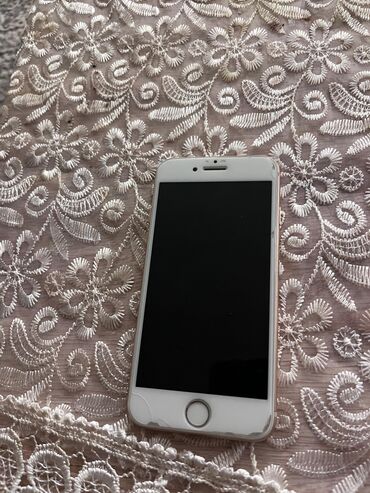Çəngəllər: IPhone 8, 64 GB