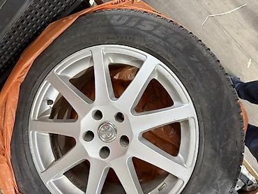 Комплект колес Toyota на литых дисках 18" Состав: - Литые диски at lalafo.kg Комплект колес Toyota на литых дисках 18" Состав: - Литые диски