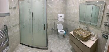 Uzunmüddətli kirayə mənzillər: Şəhərin mərkəzində 3otaqlı mənzil icarəyə verilir.İşığı suyu — 18