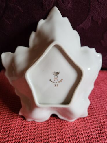 Ostali kućni dekor: Pepeljara nova Martinroda Istocna Nemacka iz 1972 do 1977g na lalafo.rs — 6 Ostali kućni dekor: Pepeljara nova Martinroda Istocna Nemacka iz 1972 do 1977g — 6