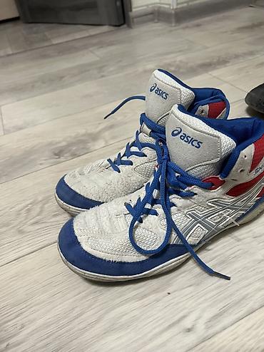боксерские перчатки оригинал: Мужские кроссовки, 39, Asics, Б/у, цвет - Белый, Самовывоз — 4