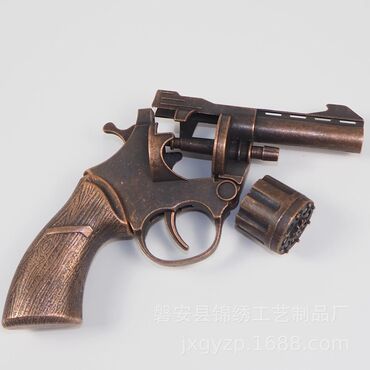 купить детский железный револьвер: Револьвер отличного качества металический