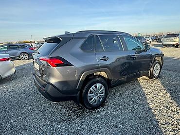 Toyota: Toyota RAV4: 2021 г., 2.5 л, Автомат, Бензин, Кроссовер — 2