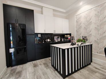 Həyət evləri və villaların satışı: 4 otaqlı, 200 kv. m, Yeni təmirli — 25