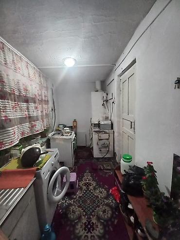 Продажа коттеджей и домов: Продаётся частный дом с большим двором и мощёной плиткой. - Участок — 18