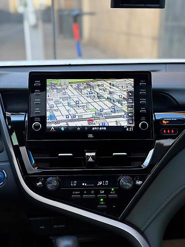 Toyota: Toyota Camry: 2023 г., 2.5 л, Автомат, Гибрид, Седан — 9