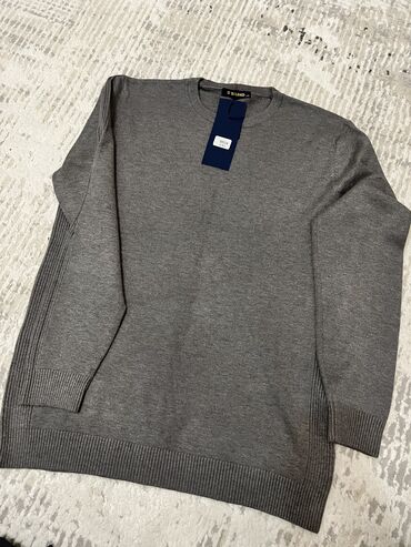 серый мужской свитер: Мужской свитер. Новый размер на M L