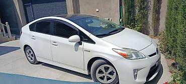 kia rio qapi: Toyota Prius hibrit Ağ mirvari rəng. 2014 ci il. Mator karopka abs — 1