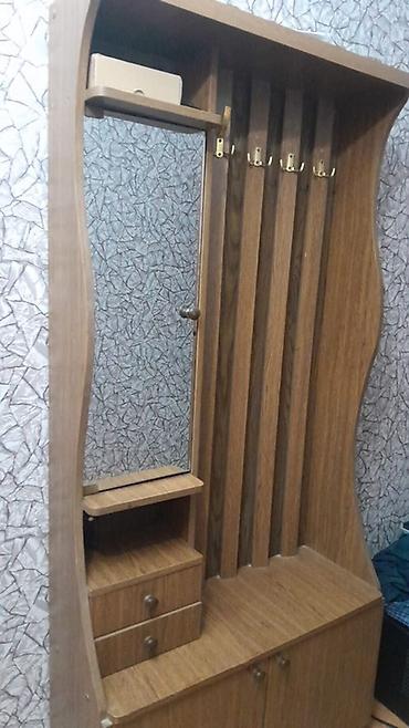 İşlənmiş, 2 qapılı, Güzgülü, Qəhvəyi, Açılan, Düz dolab