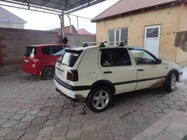 Volkswagen: Volkswagen Golf: 1992 г., 1.8 л, Механика, Газ, Хэтчбэк