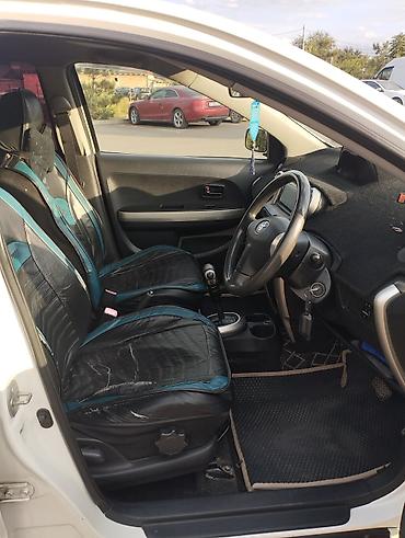 смешанный: Toyota Ist: 2004 г., Автомат, Бензин — 5