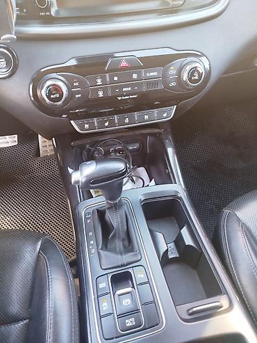 Kia: Kia Sorento: 2 l | 2015 il Sedan — 9