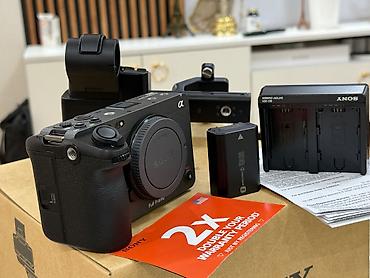 camera sony 1000: Sony Cinema Line FX3 – Full-Frame kino kamerası (E-mount) Paketdə: - — 3