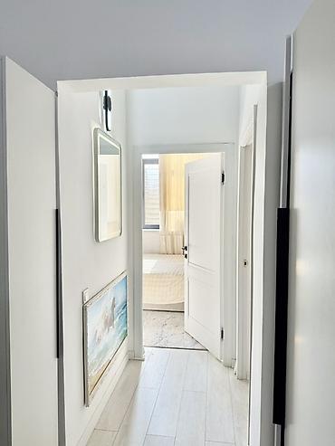 Продажа квартир: 3 комнаты, 56 м², 1 этаж — 27