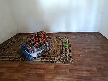 складной дом: Сдается простая комната в сельском доме. - Просторное помещение с — 1