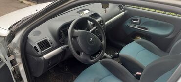 presvlake za auto sedišta: Renault Clio: 1.2 l | 2003 year | 242000 km. Limousine