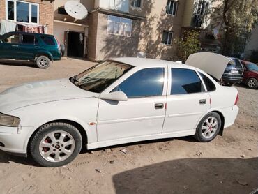 я ищу лада приора: Предлагается к продаже легковой автомобиль Opel Vectra белого цвета