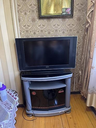 redmi 60 pro: Sony televizor + Sanyo TV altlığı - Marka/model: Sony düz ekran TV — 1