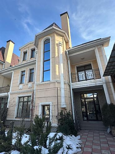 Долгосрочная аренда домов: 280 м², 6 комнат — 1