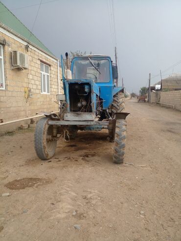 mercedes 180 c: Traktor satılır yaxşı vəziyyətdədir