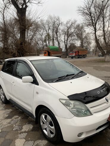 смок нова 2: Toyota ist: 2002 г., 1.5 л, Автомат, Бензин, Хетчбек