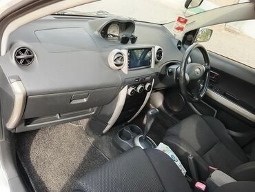 Toyota: Toyota ist: 2004 г., 1.5 л, Автомат, Бензин, Хэтчбэк — 5