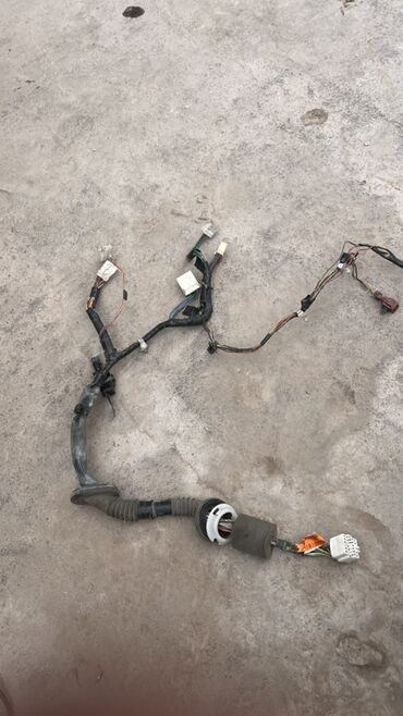 проводка коса: Коса проводки на переднюю правую дверь . На subaru autback bl 5 2003