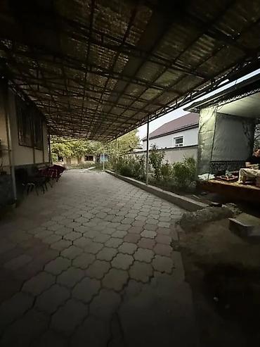 Продажа коттеджей и домов: ID008 🗝️Продаю дом 90кв2, район Аламединского рынка. •Участок 8,5 — 3