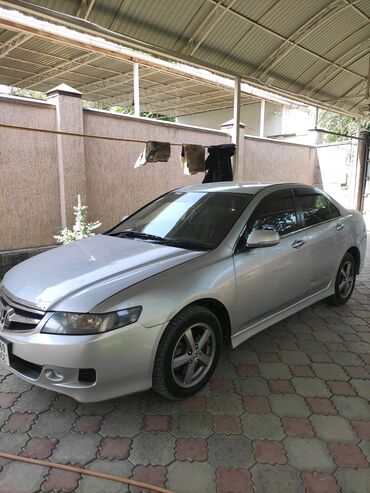 хонда акорд тар: Серебристый седан Honda Accord с тонированными задними стеклами и