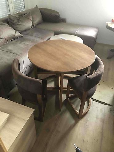 Setovi stolova i stolica: Sto + 4 stolice. Bez — 11