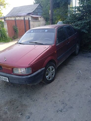 матис 1: Volkswagen Passat: 1988 г., 1.8 л, Бензин