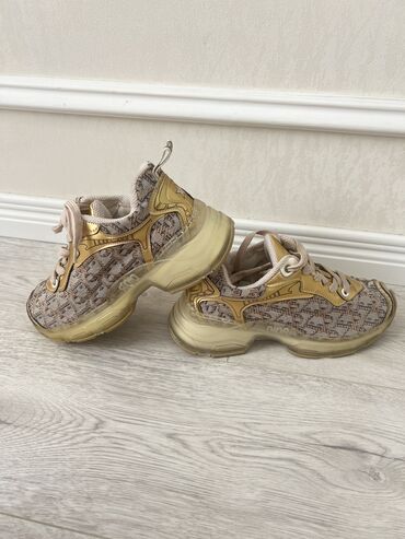 Tuflilər: Dior, Ölçü: 36.5, Yeni