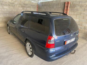 Opel: Opel Vectra: 2001 г., 1.8 л, Механика, Бензин, Универсал