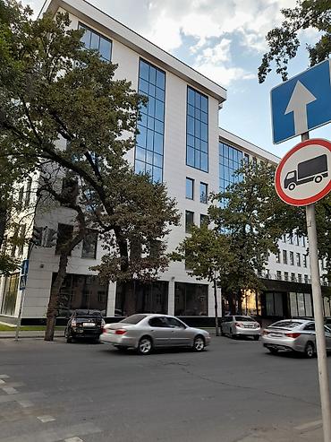 Аренда офисов: Аренда офисов, 404 м², В бизнес центре, 1 линия — 4