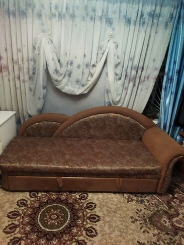 раздвижной двухместный диван: Диван-кровать, цвет - Коричневый, Б/у